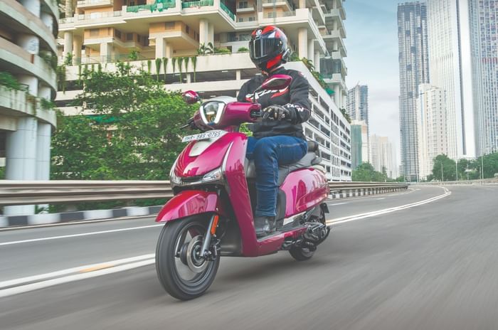 Hero Destini 125 road test, review Hero Destini 125 front left riding shot